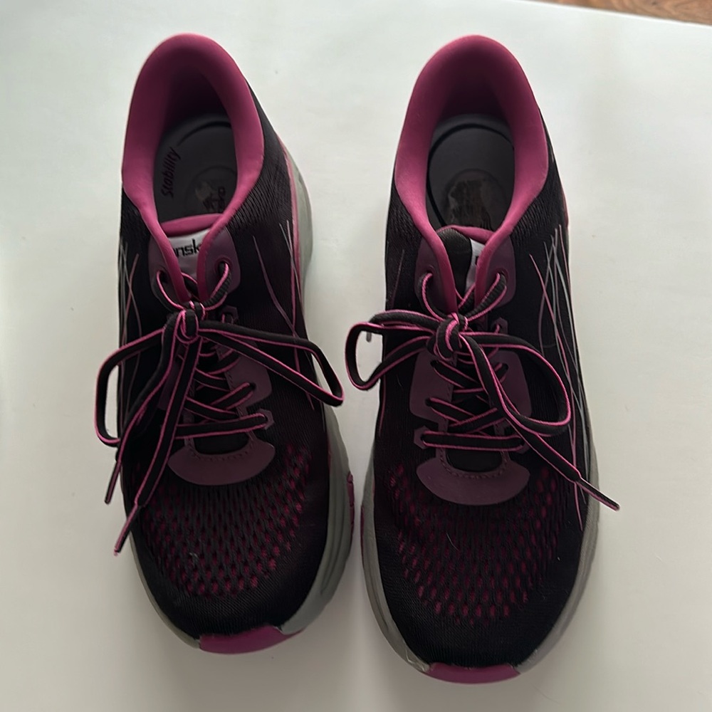 Dansko Pace walking sneakers size 40 EUC